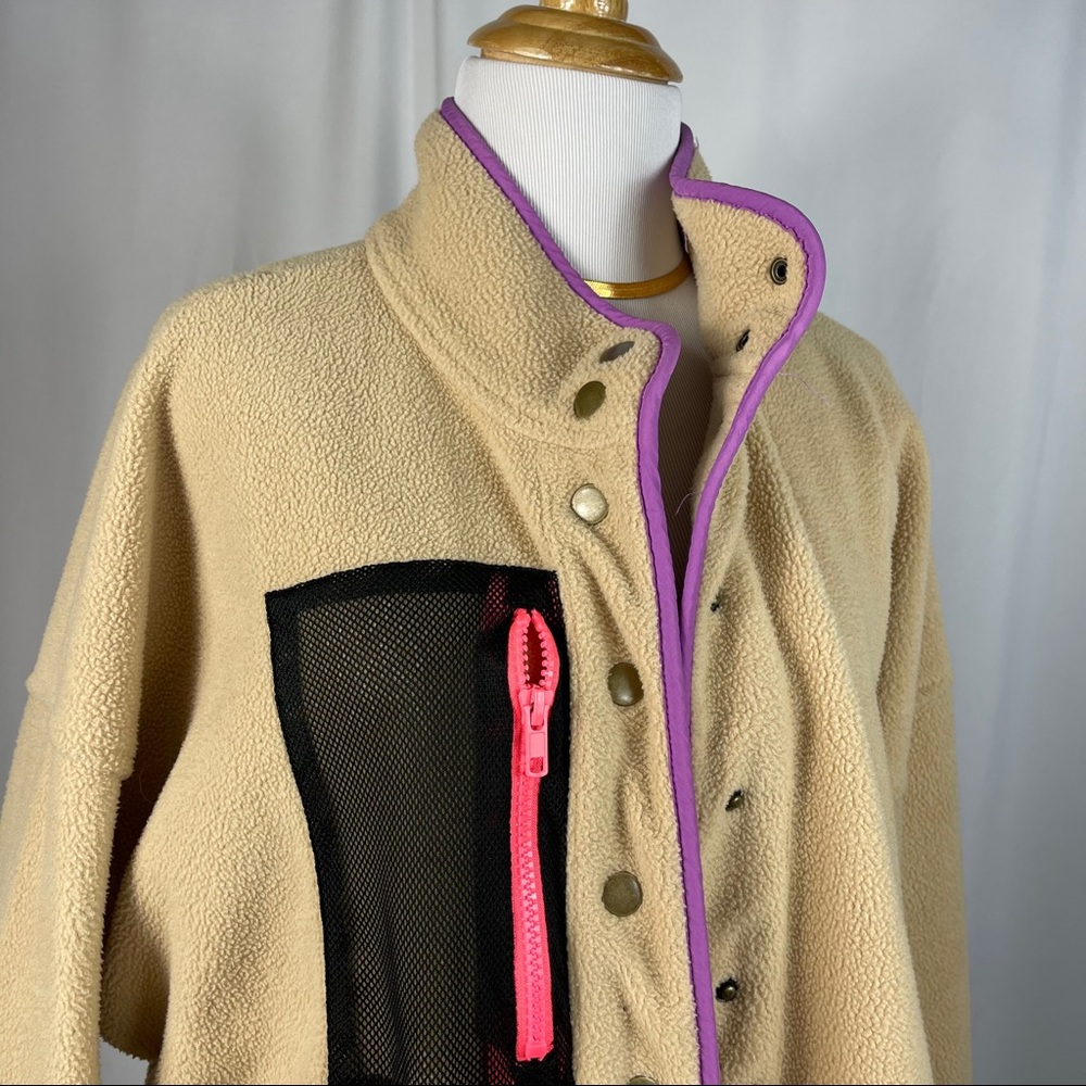 Target Jacket - Picture 3 of 4